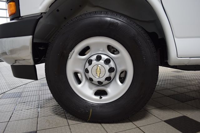 2025 Chevrolet Express Cargo Van RWD 2500 135" - 22863345 - 18
