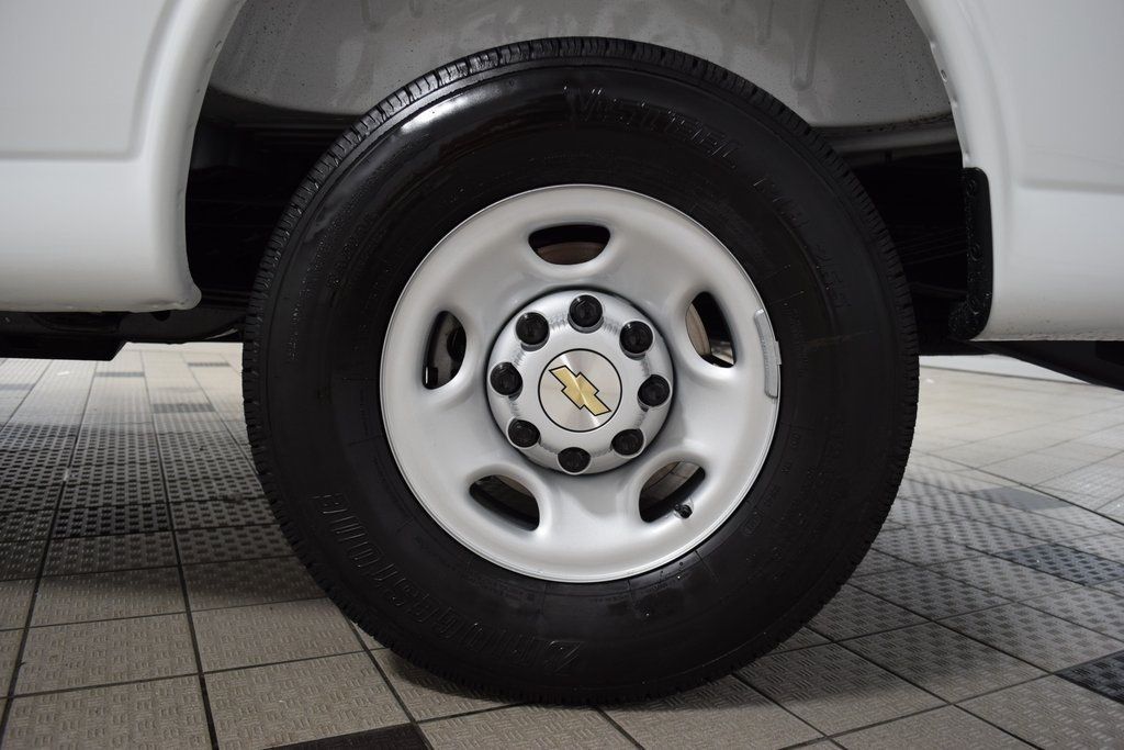 2025 Chevrolet Express Cargo Van RWD 2500 135" - 22863345 - 20