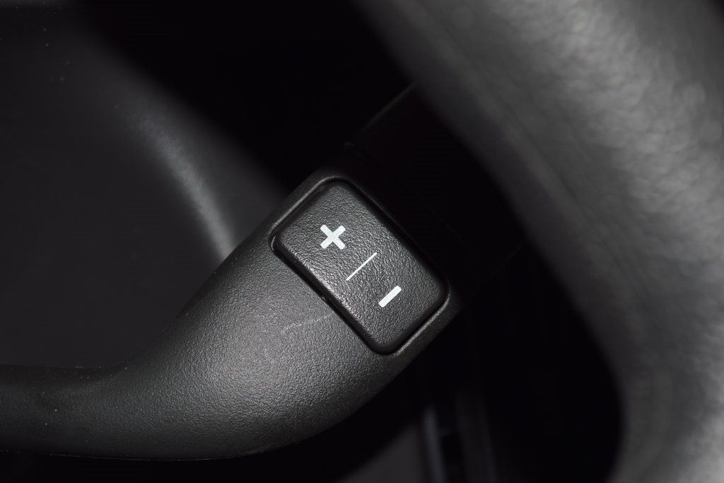 2025 Chevrolet Express Cargo Van RWD 2500 135" - 22863345 - 33