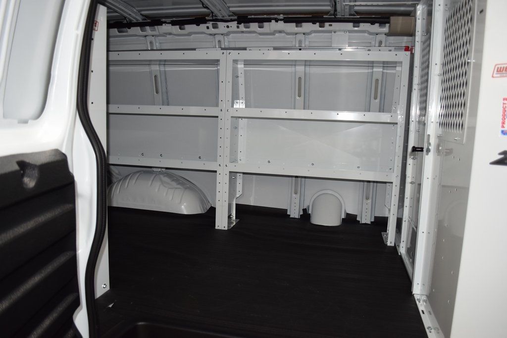 2025 Chevrolet Express Cargo Van RWD 2500 135" - 22863345 - 41