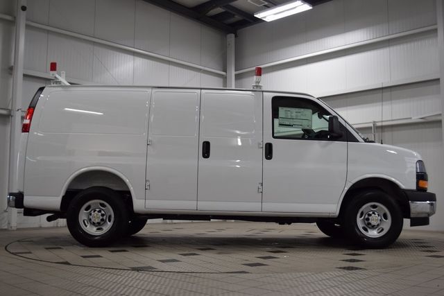 2025 Chevrolet Express Cargo Van RWD 2500 135" - 22863345 - 8