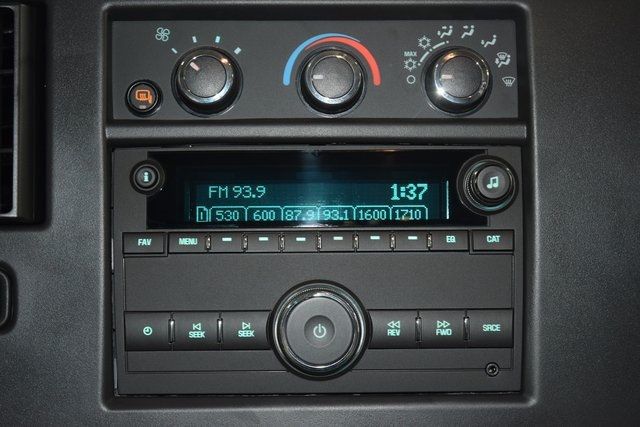 2025 Chevrolet Express Cargo Van RWD 2500 135" - 22910770 - 18