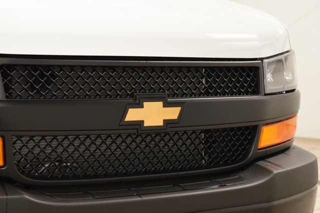 2025 Chevrolet Express Cargo Van RWD 2500 135" - 22910770 - 4