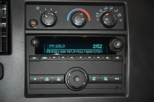 2025 Chevrolet Express Cargo Van RWD 2500 135" - 22924676 - 17