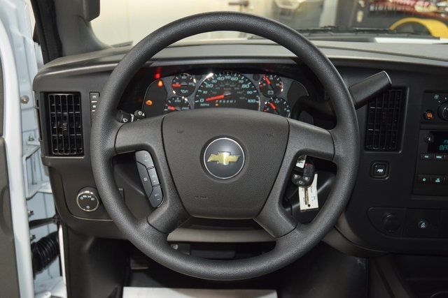 2025 Chevrolet Express Cargo Van RWD 2500 135" - 22924676 - 20