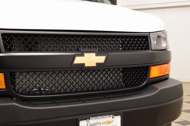 2025 Chevrolet Express Cargo Van RWD 2500 135" - 22924676 - 4