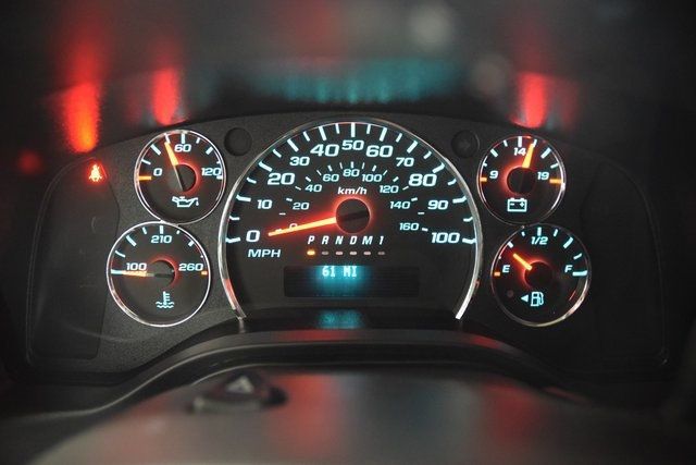 2025 Chevrolet Express Cargo Van RWD 2500 135" - 22935995 - 31