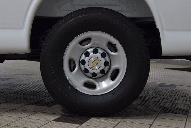 2025 Chevrolet Express Cargo Van RWD 2500 135" - 22940562 - 12