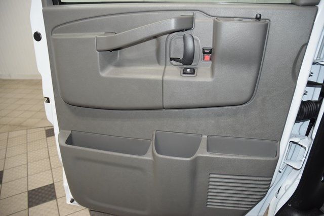 2025 Chevrolet Express Cargo Van RWD 2500 135" - 22940562 - 26