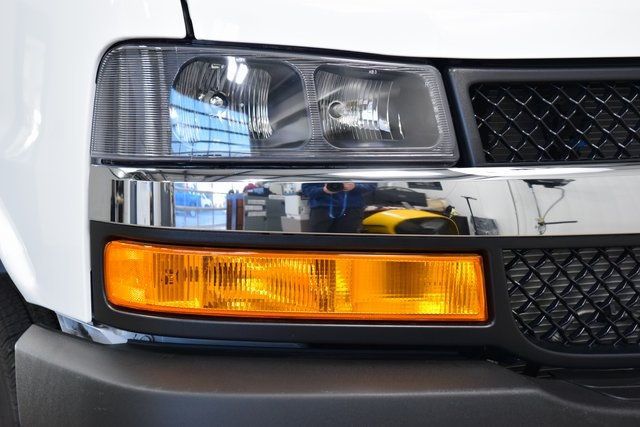 2025 Chevrolet Express Cargo Van RWD 2500 135" - 22940562 - 4