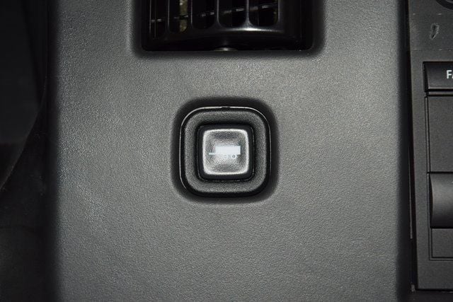 2025 Chevrolet Express Commercial Cutaway 3500 Van 139" - 22868270 - 21