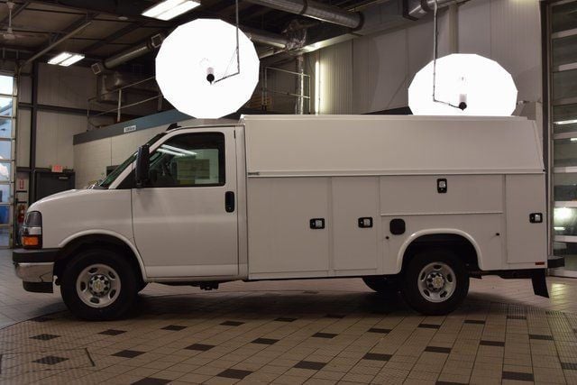 2025 Chevrolet Express Commercial Cutaway 3500 Van 139" - 22868270 - 2