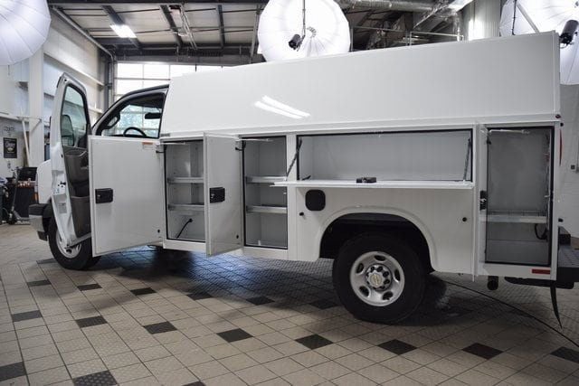 2025 Chevrolet Express Commercial Cutaway 3500 Van 139" - 22868270 - 31