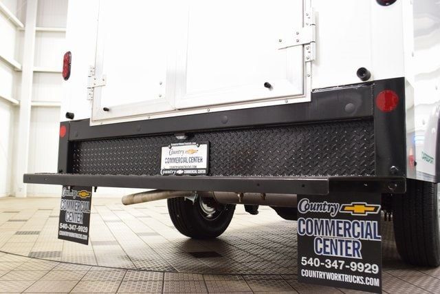 2025 Chevrolet Express Commercial Cutaway 3500 Van 139" - 22868271 - 9