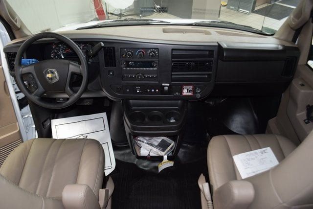 2025 Chevrolet Express Commercial Cutaway 3500 Van 139" - 22868271 - 14