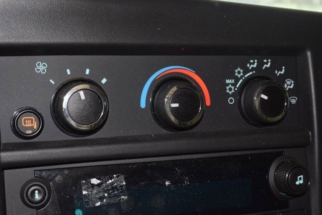 2025 Chevrolet Express Commercial Cutaway 3500 Van 139" - 22868271 - 16