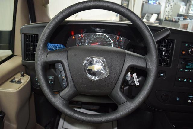 2025 Chevrolet Express Commercial Cutaway 3500 Van 139" - 22868271 - 20