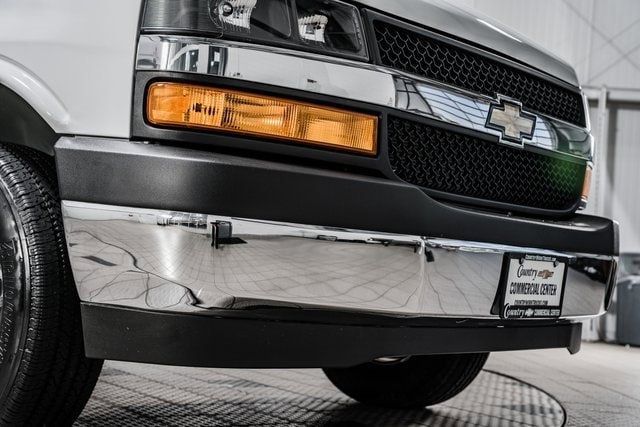 2025 Chevrolet Express Commercial Cutaway 3500 Van 139" - 22868272 - 10