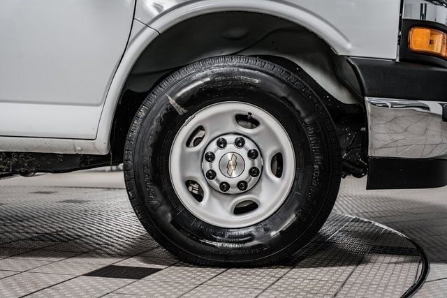 2025 Chevrolet Express Commercial Cutaway 3500 Van 139" - 22868272 - 13