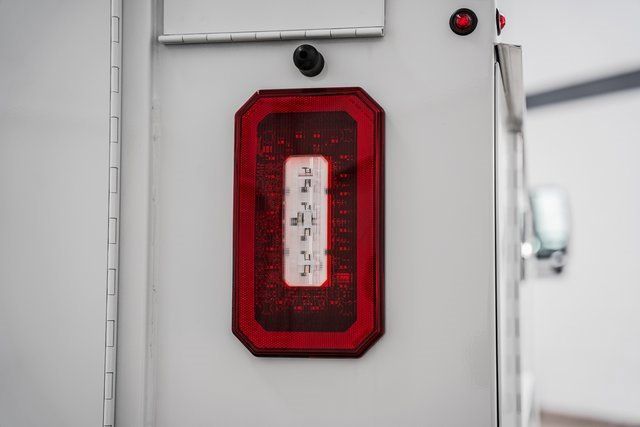 2025 Chevrolet Express Commercial Cutaway 3500 Van 139" - 22868272 - 18