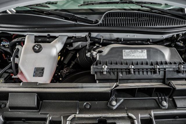 2025 Chevrolet Express Commercial Cutaway 3500 Van 139" - 22868272 - 24