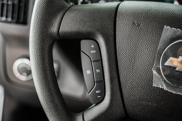 2025 Chevrolet Express Commercial Cutaway 3500 Van 139" - 22868272 - 33