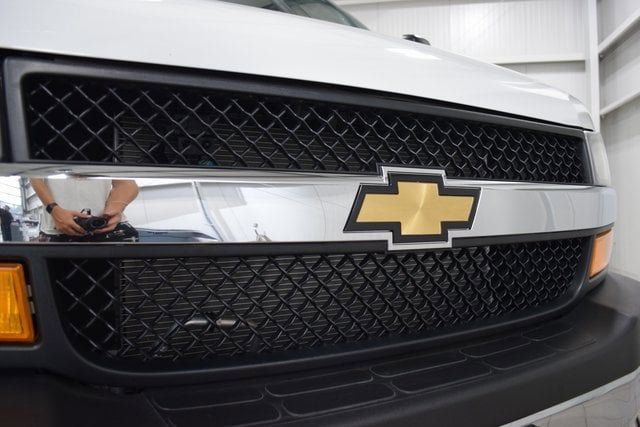 2025 Chevrolet Express Commercial Cutaway 3500 Van 139" - 22868275 - 10
