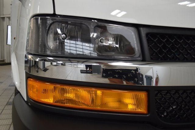 2025 Chevrolet Express Commercial Cutaway 3500 Van 139" - 22868275 - 11