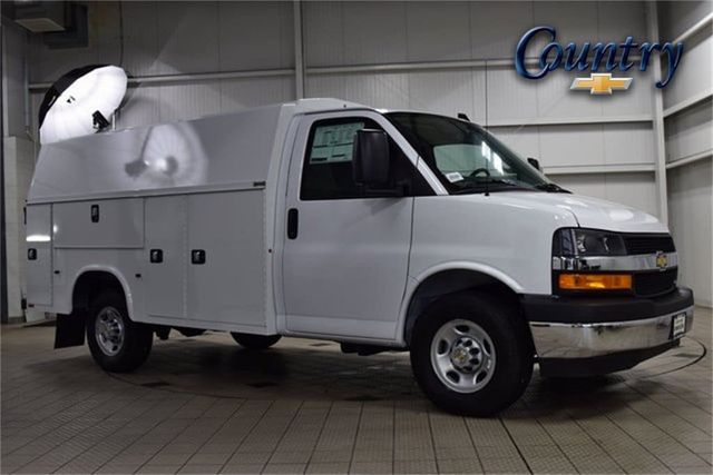 2025 Chevrolet Express Commercial Cutaway 3500 Van 139" - 22881943 - 0