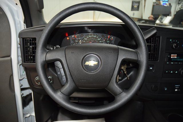 2025 Chevrolet Express Commercial Cutaway 3500 Van 139" - 22881943 - 24