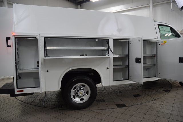 2025 Chevrolet Express Commercial Cutaway 3500 Van 139" - 22881943 - 35