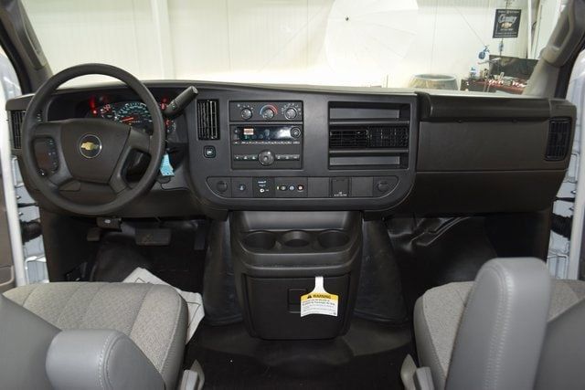 2025 Chevrolet Express Cutaway 3500 Van photo 13