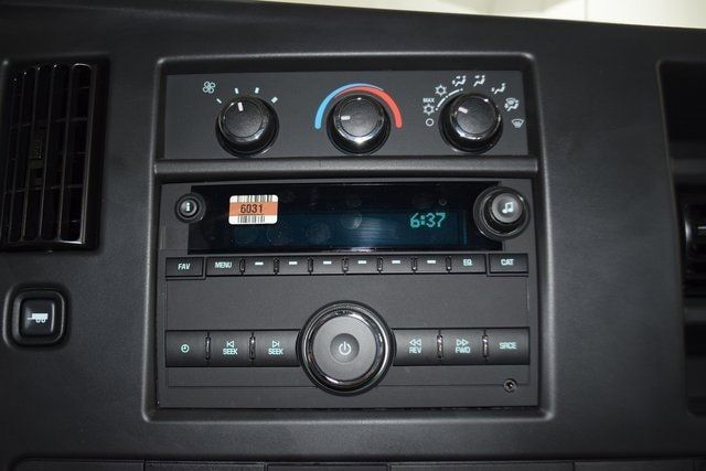 2025 Chevrolet Express Cutaway 3500 Van photo 14