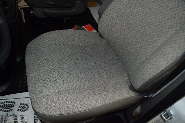 2025 Chevrolet Express Cutaway 3500 Van photo 21