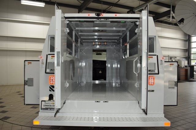 2025 Chevrolet Express Commercial Cutaway 3500 Van 139" - 22884815 - 31