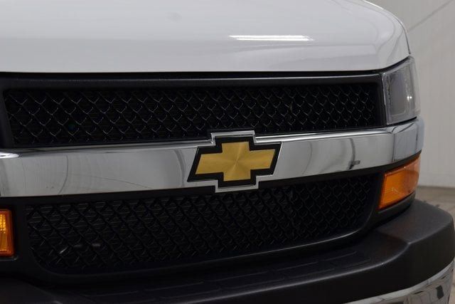 2025 Chevrolet Express Commercial Cutaway 3500 Van 139" - 22905167 - 4