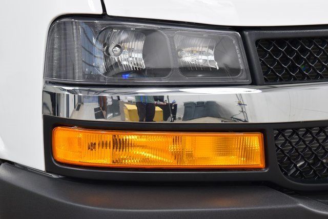 2025 Chevrolet Express Commercial Cutaway 3500 Van 139" - 22905167 - 5