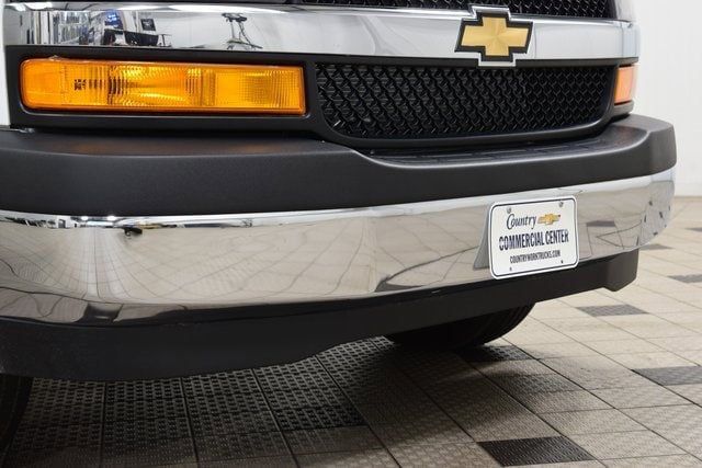 2025 Chevrolet Express Commercial Cutaway 3500 Van 139" - 22905167 - 6