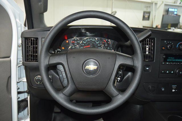 2025 Chevrolet Express Commercial Cutaway 3500 Van 139" - 22920481 - 22