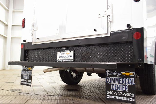 2025 Chevrolet Express Commercial Cutaway 3500 Van 139" - 22995473 - 9