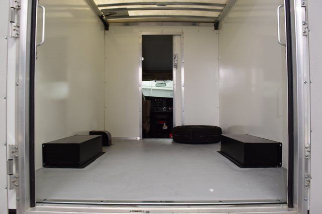 2025 Chevrolet Express Commercial Cutaway 3500 Van 139" - 22995473 - 10
