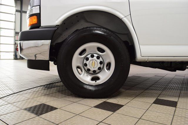 2025 Chevrolet Express Commercial Cutaway 3500 Van 139" - 22995473 - 11