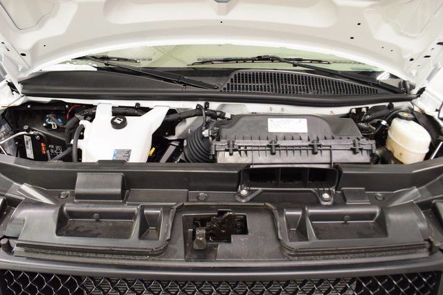 2025 Chevrolet Express Commercial Cutaway 3500 Van 139" - 22995473 - 13