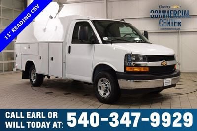 2025 Chevrolet Express Commercial Cutaway