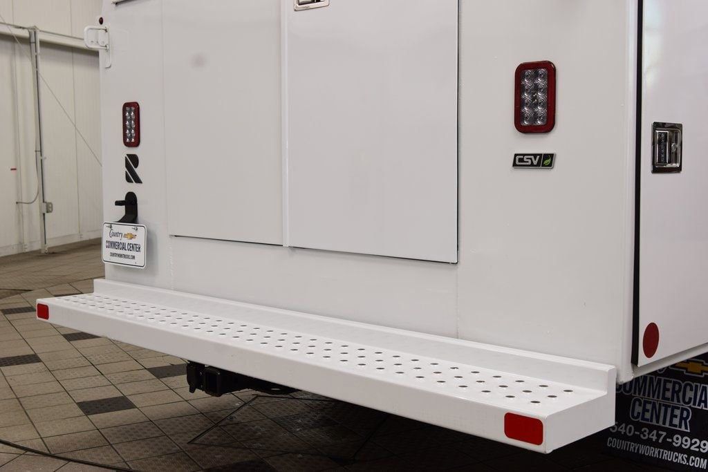 2025 Chevrolet Express Commercial Cutaway 3500 Van 139" - 23012413 - 10