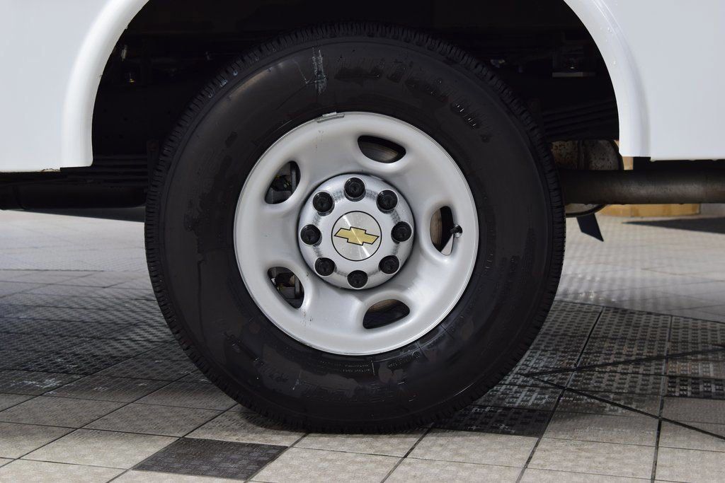 2025 Chevrolet Express Commercial Cutaway 3500 Van 139" - 23012413 - 14