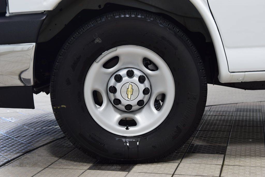 2025 Chevrolet Express Commercial Cutaway 3500 Van 139" - 23012413 - 15