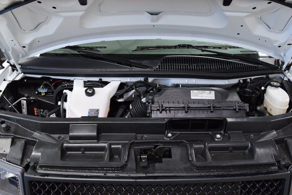 2025 Chevrolet Express Commercial Cutaway 3500 Van 139" - 23012413 - 16