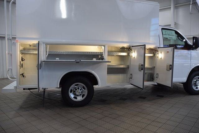 2025 Chevrolet Express Commercial Cutaway 3500 Van 139" - 23012419 - 30