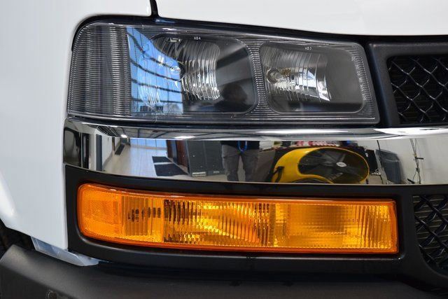 2025 Chevrolet Express Commercial Cutaway 3500 Van 139" - 23012419 - 5